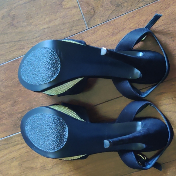 Steve Madden Surrnder Black Multi Heels - Picture 8 of 8